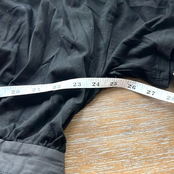 J. Brooks Boutique,Black Peplum Blouse w/Open Back& TAILS! Excellent Condition - Picture 10 of 15